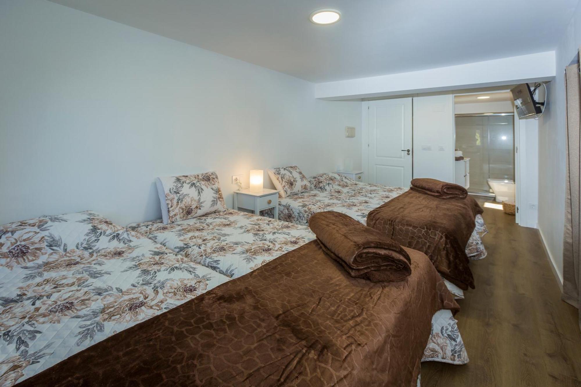 Casa Lela Dumbria Guest House ภายนอก รูปภาพ